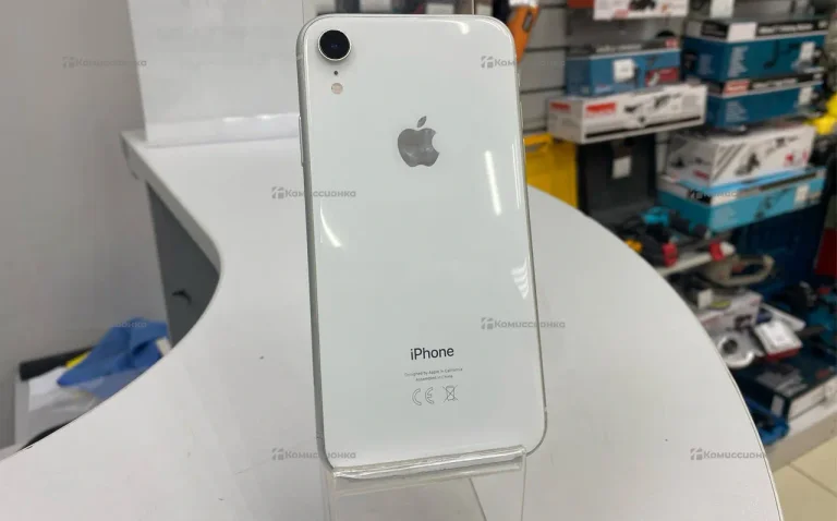 Apple iPhone XR 3/64 ГБ