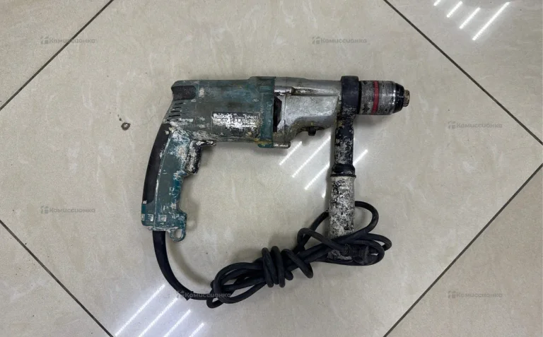 Дрель makita DP4011