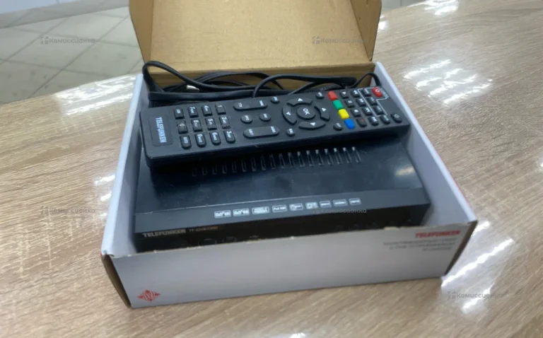 Цифровая приставка Telefunken