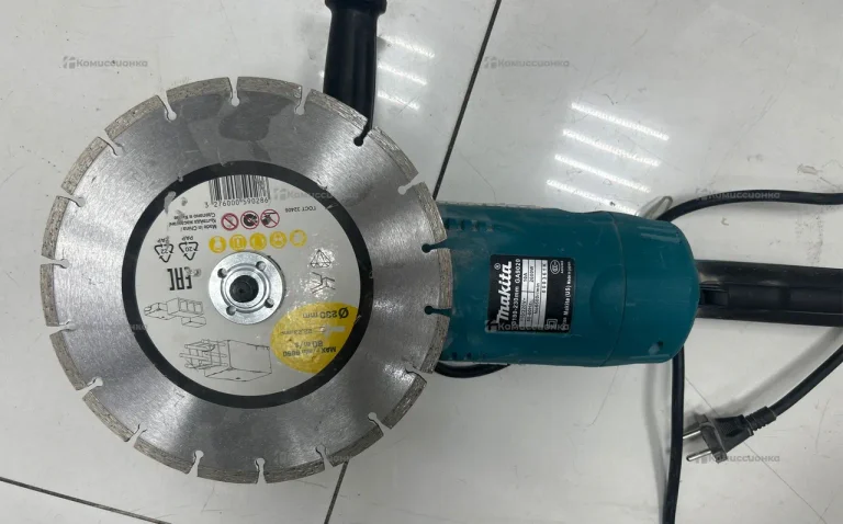 Болгарка makita GA9020