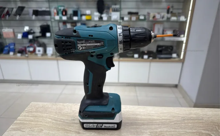 Дрель-шуруповерт makita DF347D
