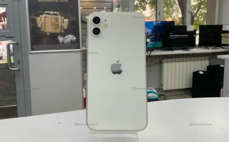 Apple iPhone 11 4/128 ГБ