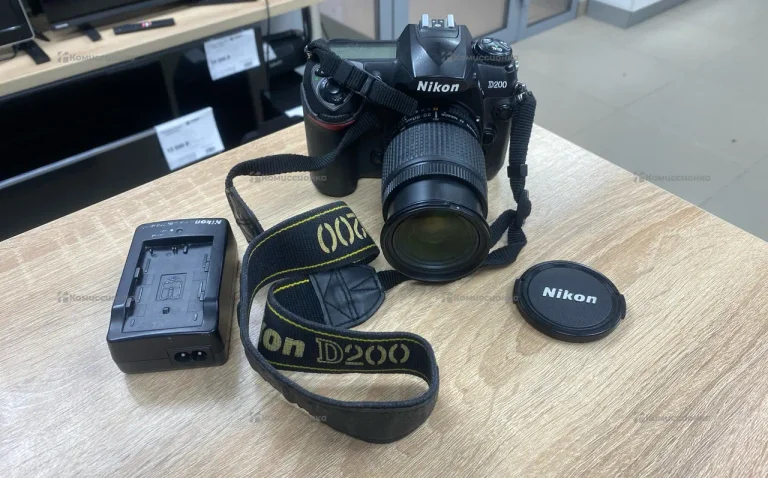 Фотоаппарат  Nicon d200