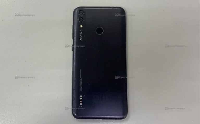 Honor 8C 3/32 ГБ