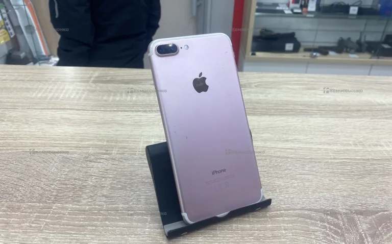 Apple iPhone 7 Plus 3/32 ГБ