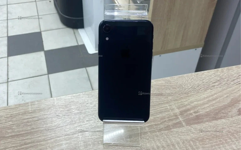 Apple iPhone XR 3/64 ГБ