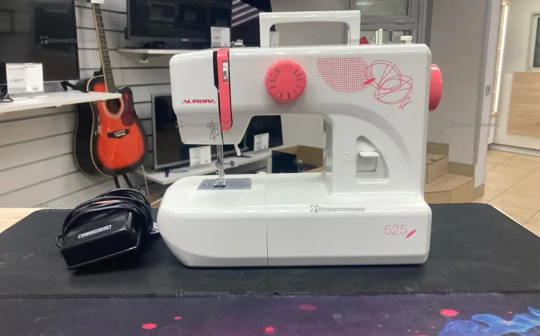 Швейная машина  Aurora 525