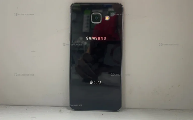 Samsung Galaxy A5 (2016) 2/16 ГБ
