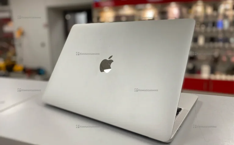 Ноутбук  MacBook Pro M2 13