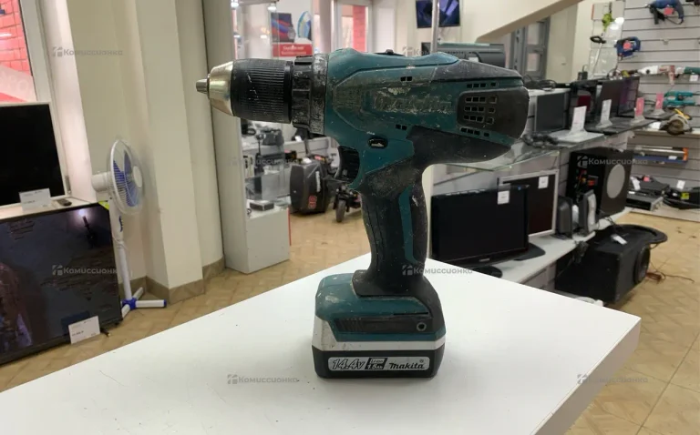 Дрель-шуруповерт makita DF457DWE