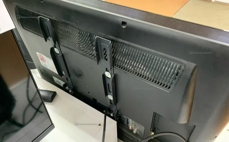 Телевизор LG 32LD425