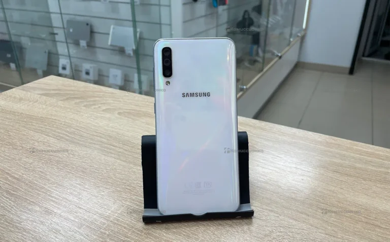 Samsung Galaxy A50 4/64 ГБ