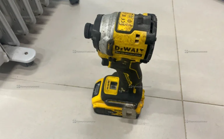 Винтовеpт Dewalt DCF850