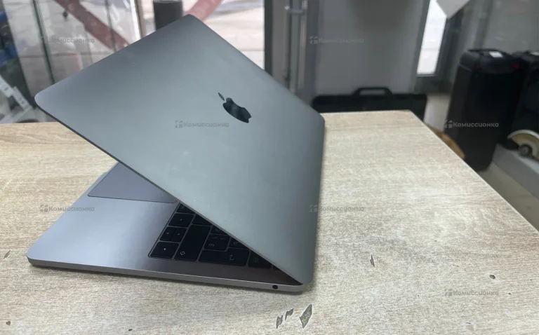 Ноутбук MacBook Pro 13 2017 i5