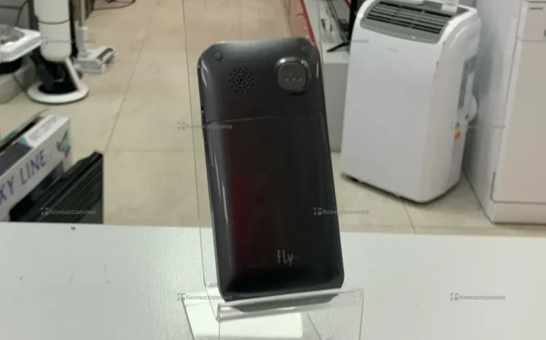 Сотовый телефон Fly Ezzy5