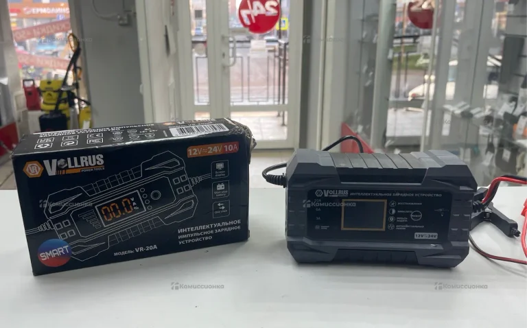 Пусковое зарядное устройство VOLLRUS smart VR-20A