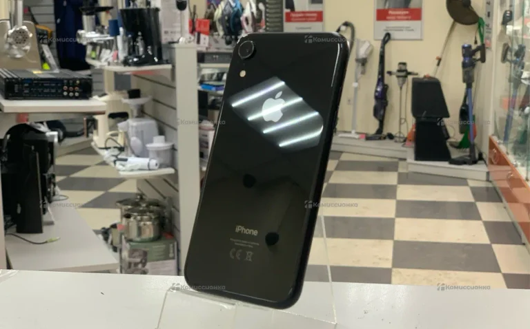 Apple iPhone XR 3/64 ГБ
