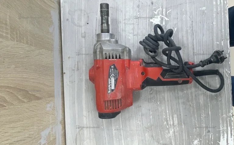 Миксер makita M6600