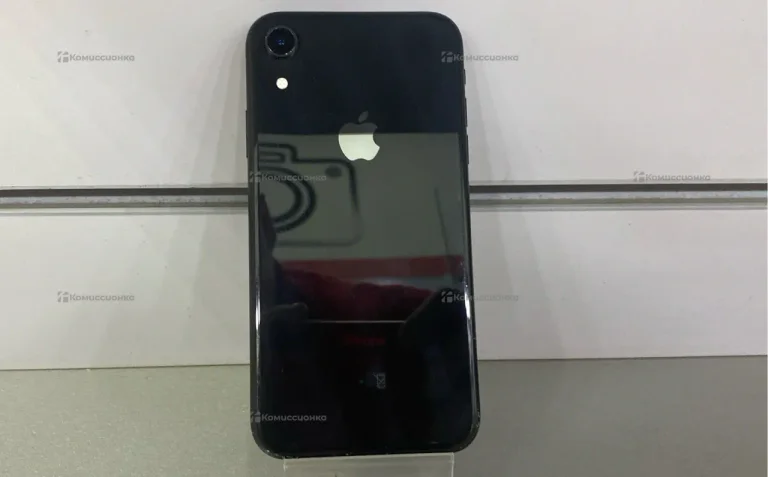 Apple IPhone XR 64 gb.