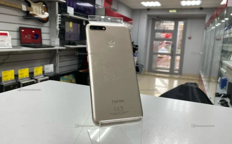 Honor 7C 3/32 ГБ