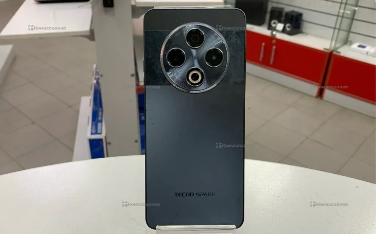 Tecno Spark 30 8/256 ГБ