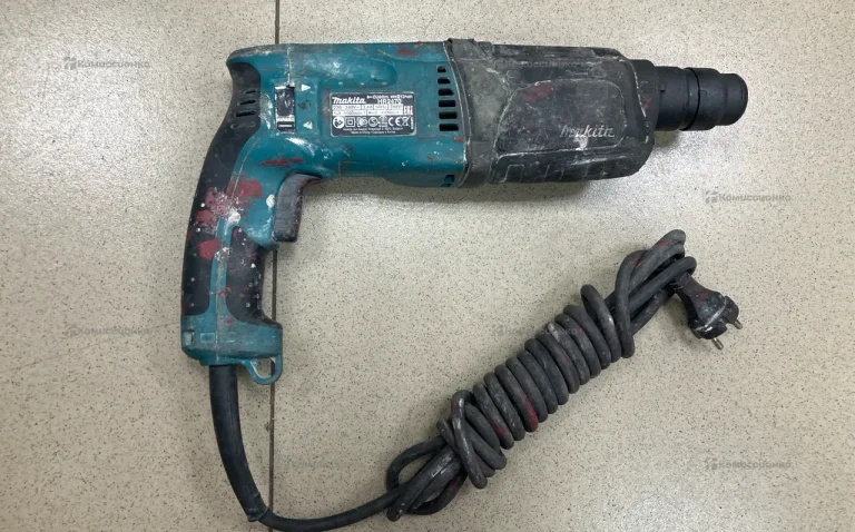 перфоратор Makita  hr2470