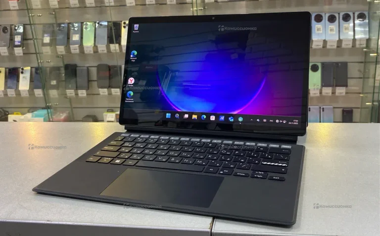 Ноутбук  asus t3300k