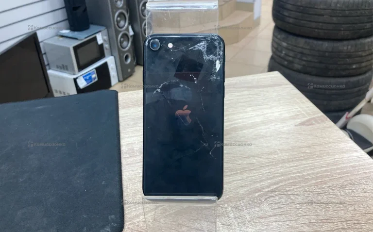 Apple iPhone SE 64Gb