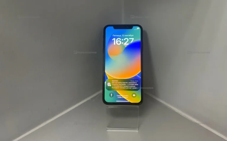 Apple IPhone X 64 ГБ