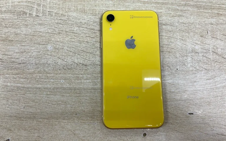 Apple iPhone XR 3/128 ГБ