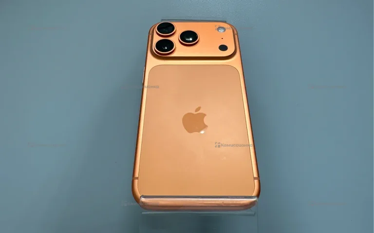 Apple iPhone 17 Pro 8/256 ГБ (2-sim/CH)