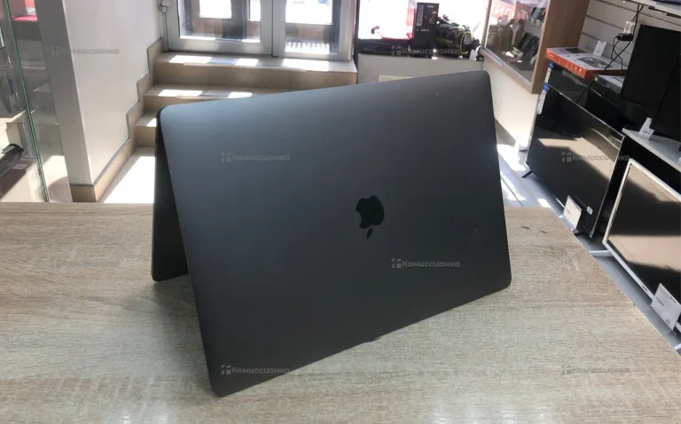 Ноутбук  MacBook Pro a1707