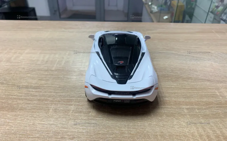 Машинка MClaren 720