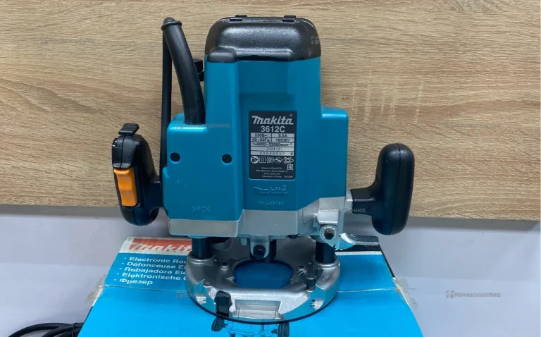 Фрезер makita 3612C