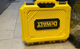 шуруповерт бесщеточный Dewalt