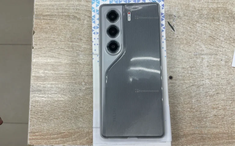 Tecno Camon 40 8/256 ГБ
