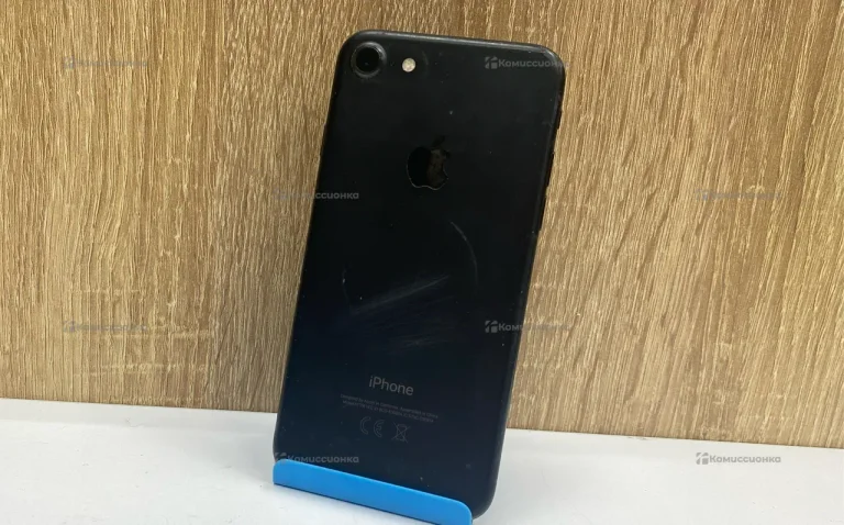 Apple iPhone 7 32 ГБ.