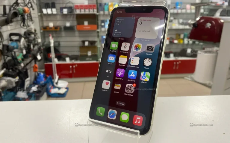 Apple iPhone 11 4/128 ГБ