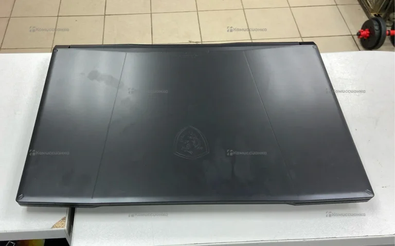 Ноутбук  MSI Katana 17 B12V