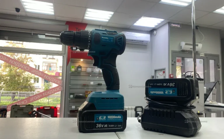 бесщеточный шуруповерт Makita реплика