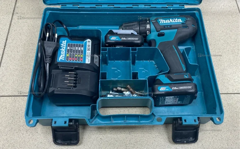 Аккумуляторная дрель-шуруповерт Makita DF333DWAE