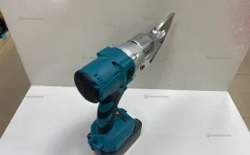 ножницы по металлу Makita АКБ