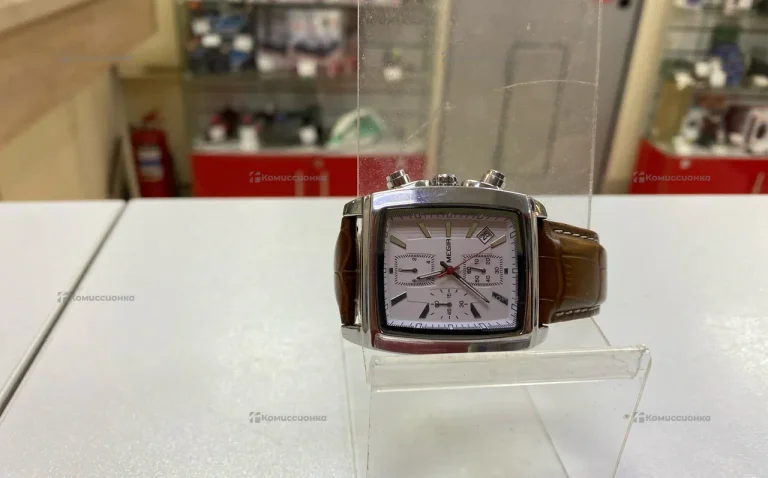 Часы наручные кварцевые Megir 2028