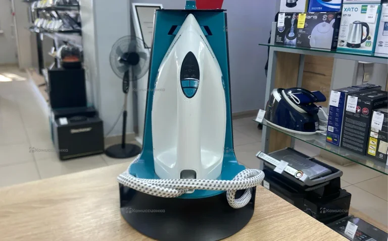 Отпаривать Polaris PSS 7570K