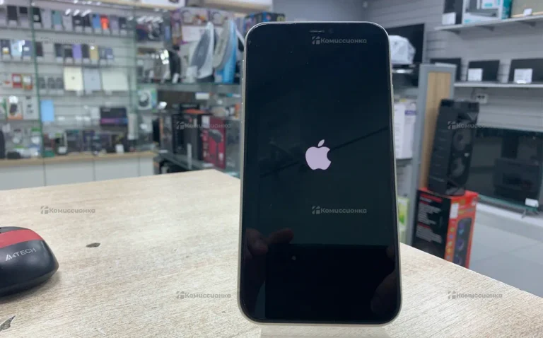 Apple iPhone 11 4/64 ГБ