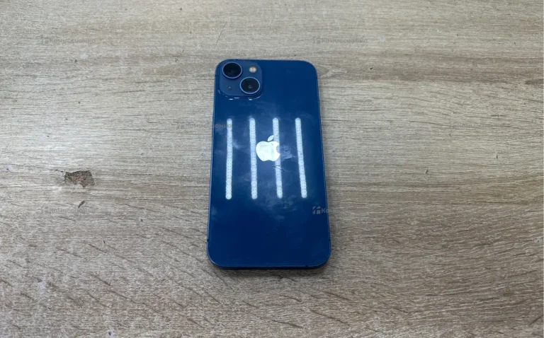 Apple iPhone 13 4/128 ГБ