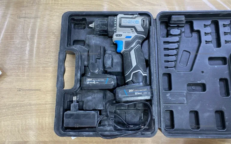 Дрель-шуруповерт Sharker 20V