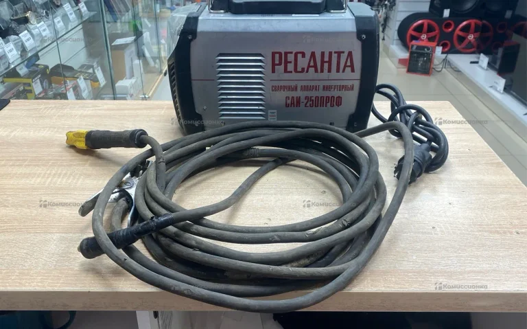 Сварочный аппарат Ресанта САИ-250Проф