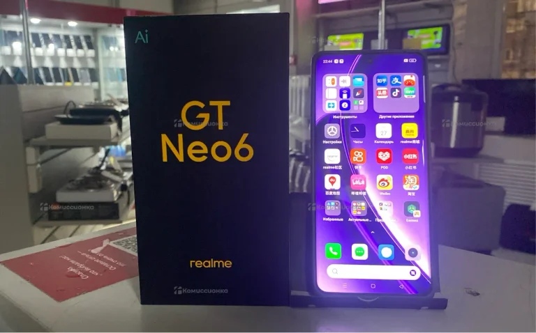 Realme GT Neo6 12/256 ГБ
