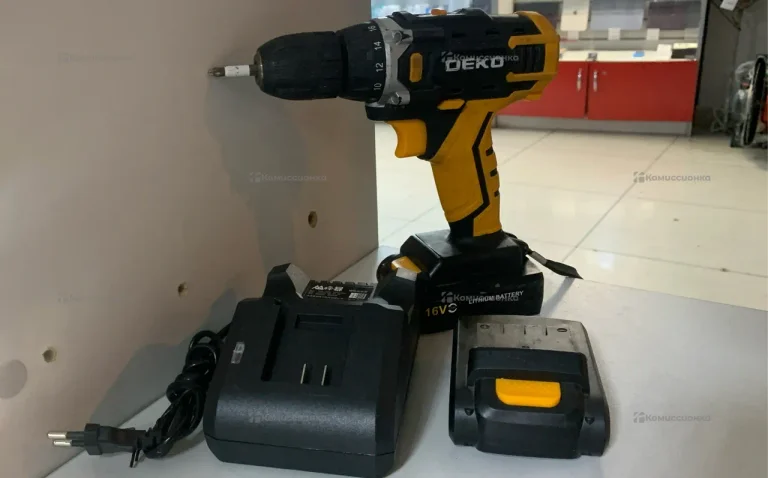 шуруповерт Deko 12 v